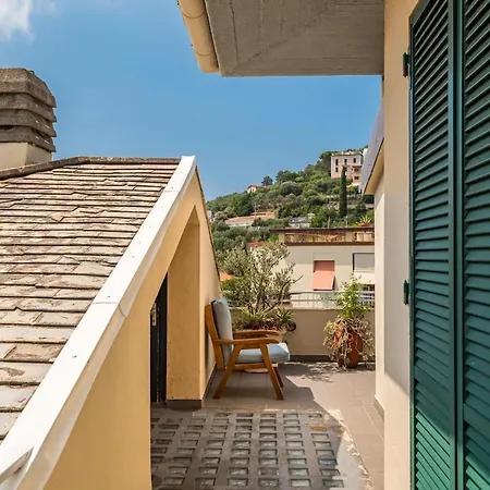 Houseofpoet Parking Seaview Terrace Ac